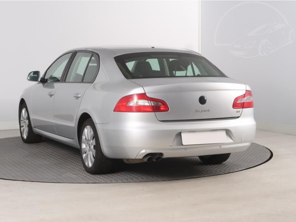 2013 Škoda SUPERB - 4