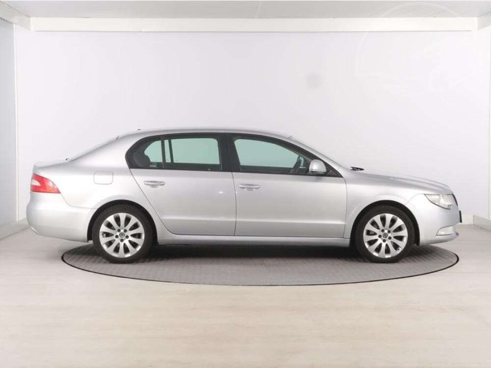 2013 Škoda SUPERB - 6