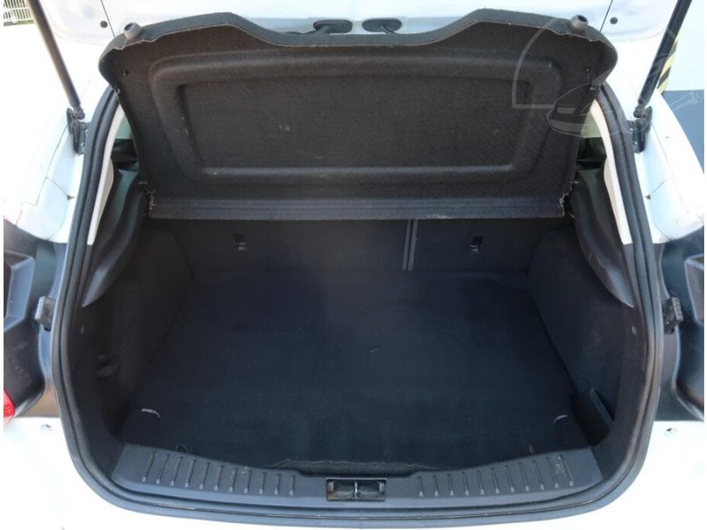 2011 Ford FOCUS - 13