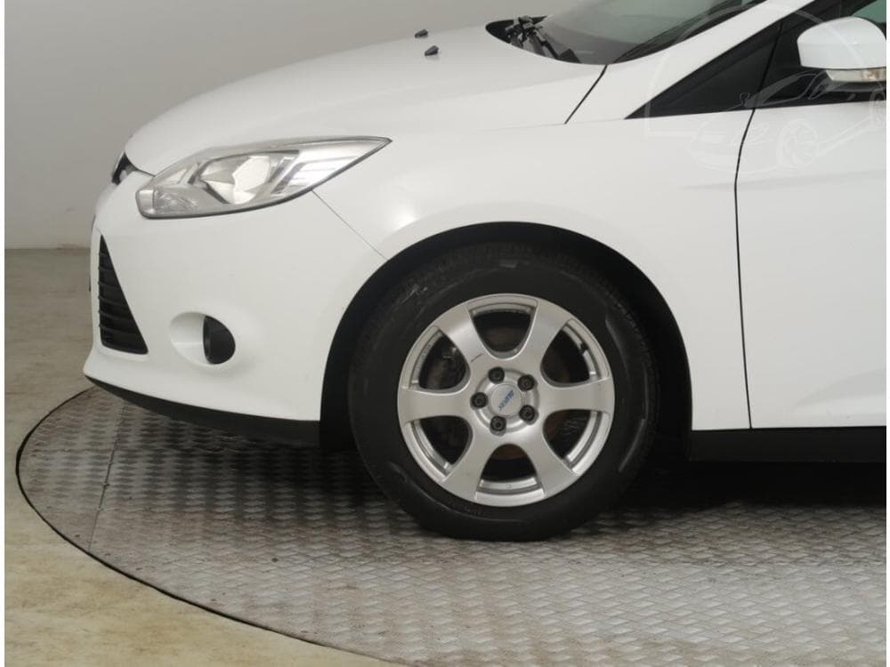 2011 Ford FOCUS - 14