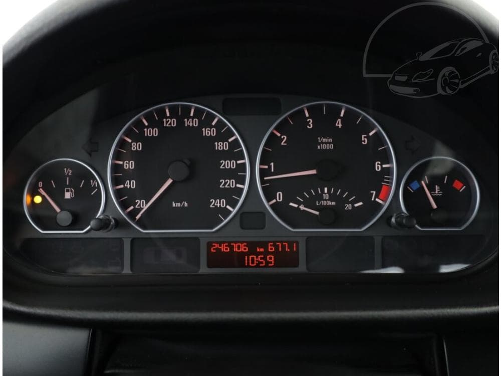 2004 BMW 3-SERIES - 8
