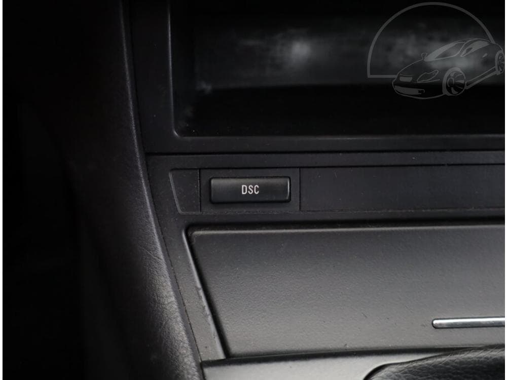 2004 BMW 3-SERIES - 10