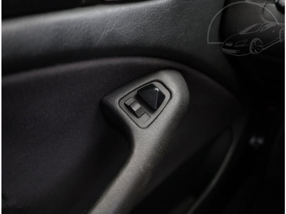 2004 BMW 3-SERIES - 12