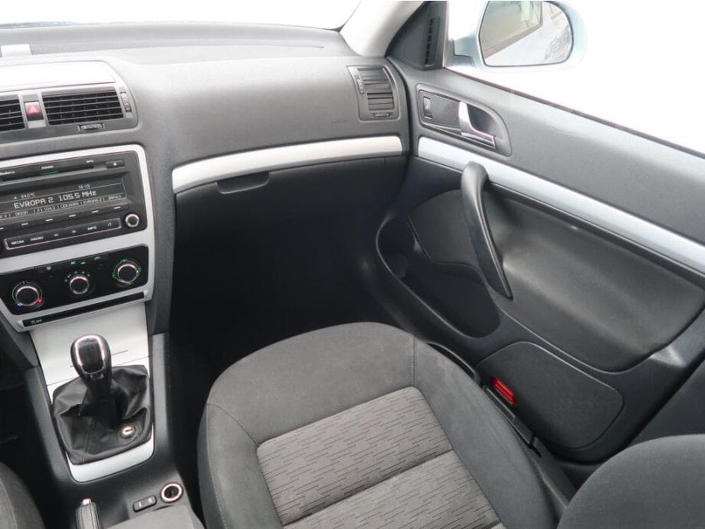 2011 Škoda OCTAVIA - 8
