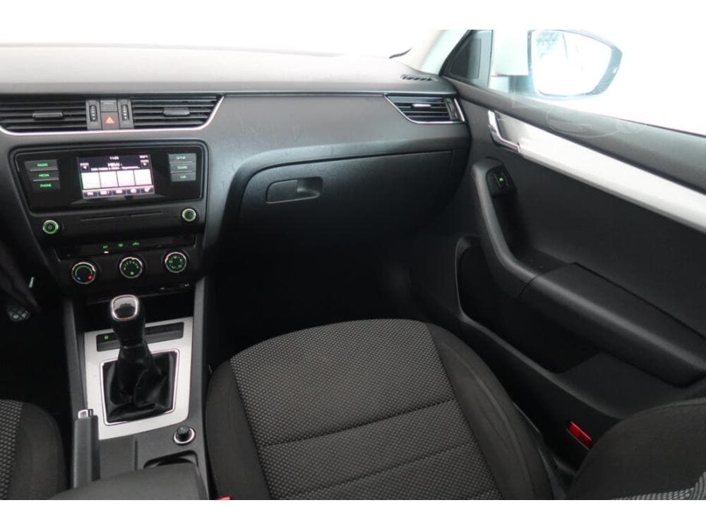 2015 Škoda OCTAVIA - 8