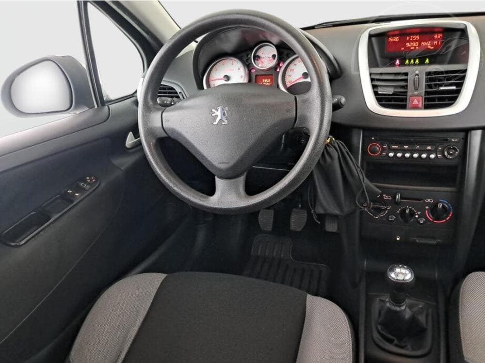 2007 Peugeot 207 - 7