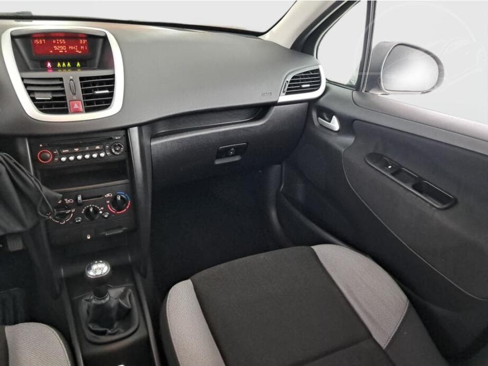 2007 Peugeot 207 - 8