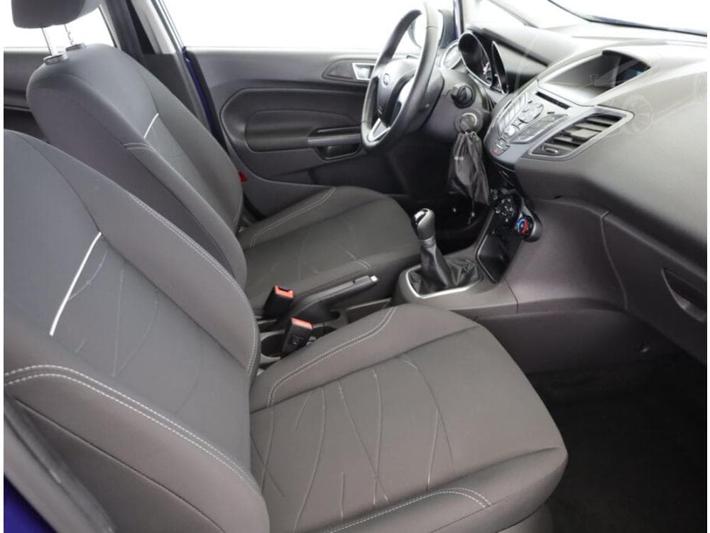 2015 Ford FIESTA - 7