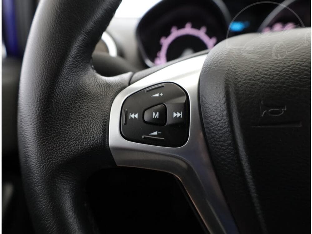 2015 Ford FIESTA - 8