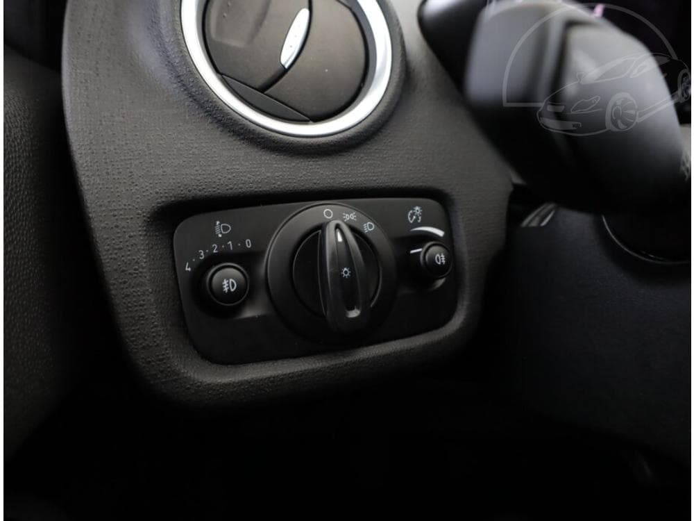 2015 Ford FIESTA - 14