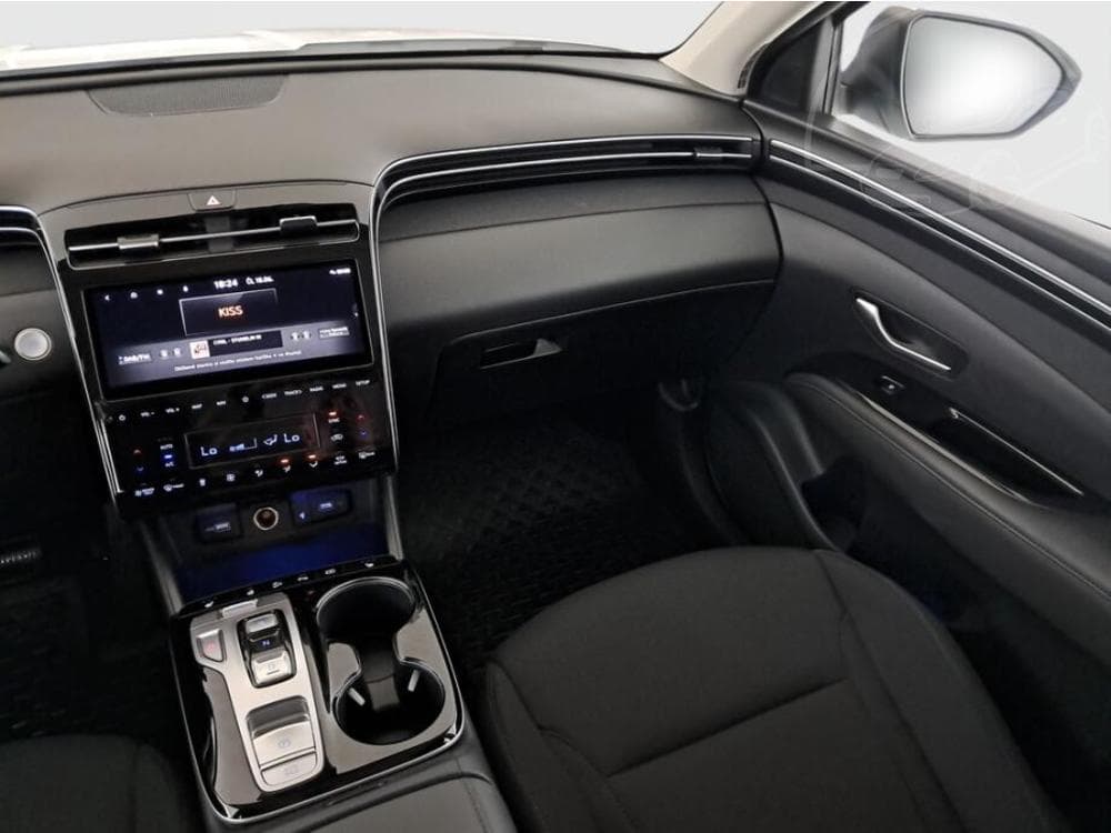 2022 Hyundai TUCSON - 8