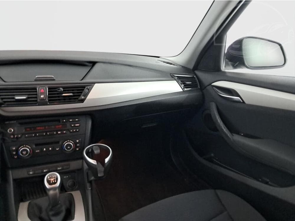 2013 BMW X1 - 8