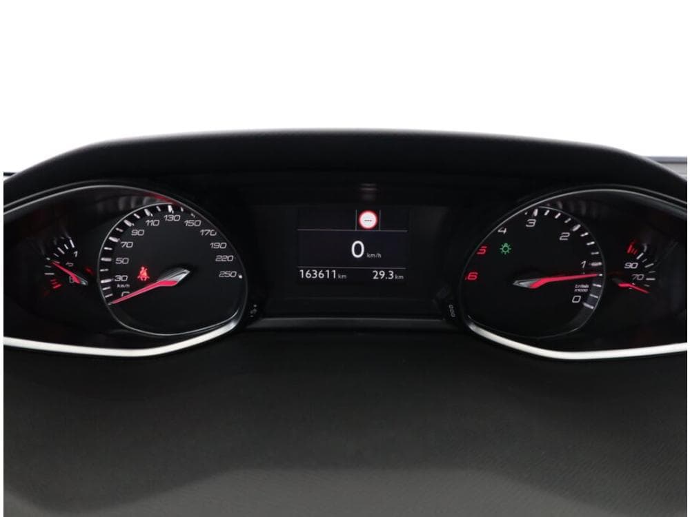 2018 Peugeot 308 - 9