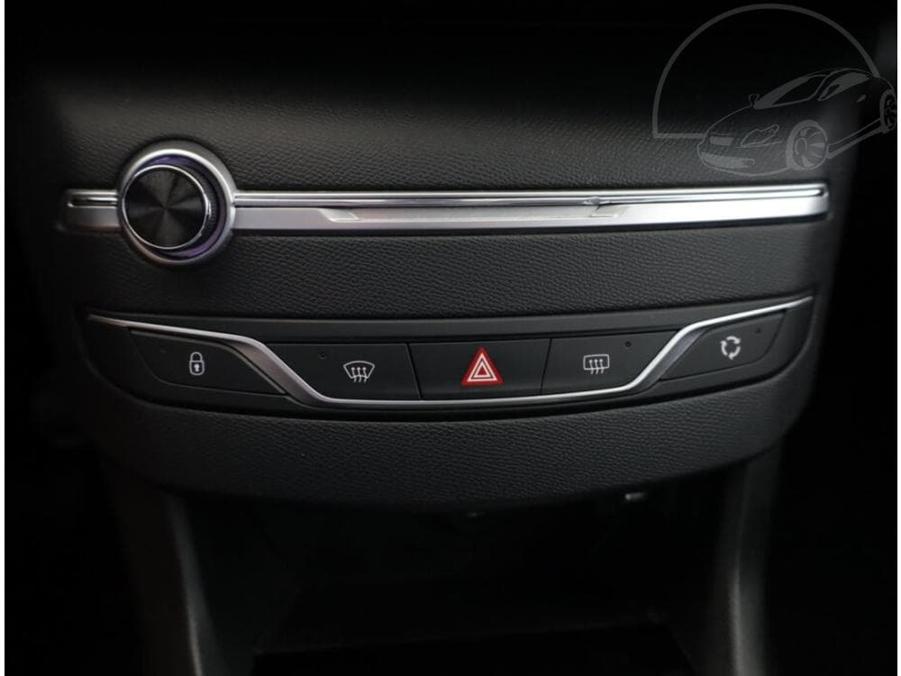 2018 Peugeot 308 - 11