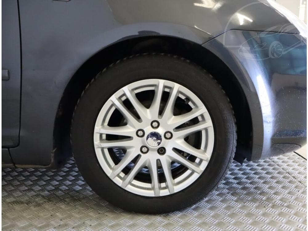 2010 Ford C-MAX - 15