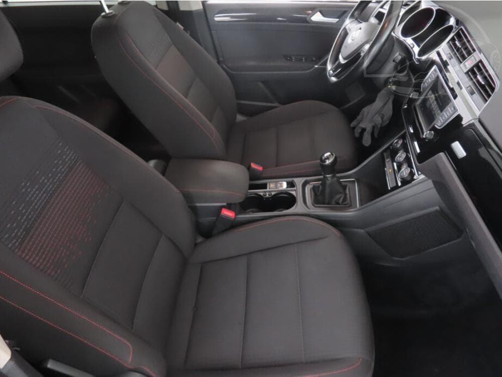 2017 Volkswagen TOURAN - 9