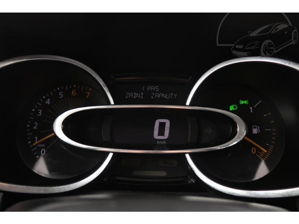 2014 Renault CLIO - 11