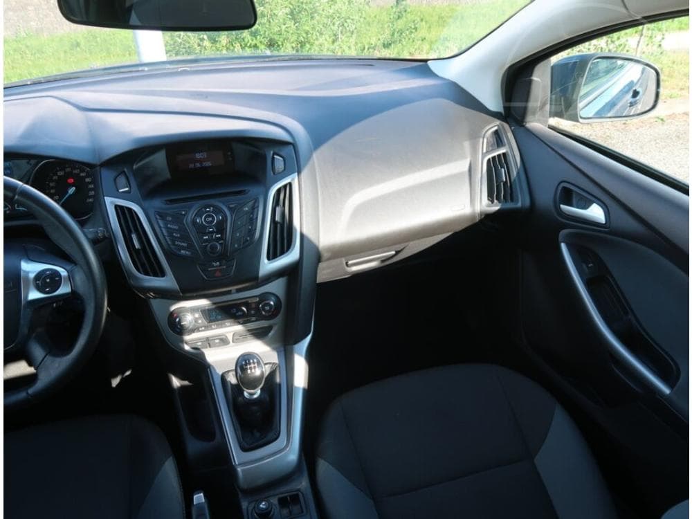 2011 Ford FOCUS - 8