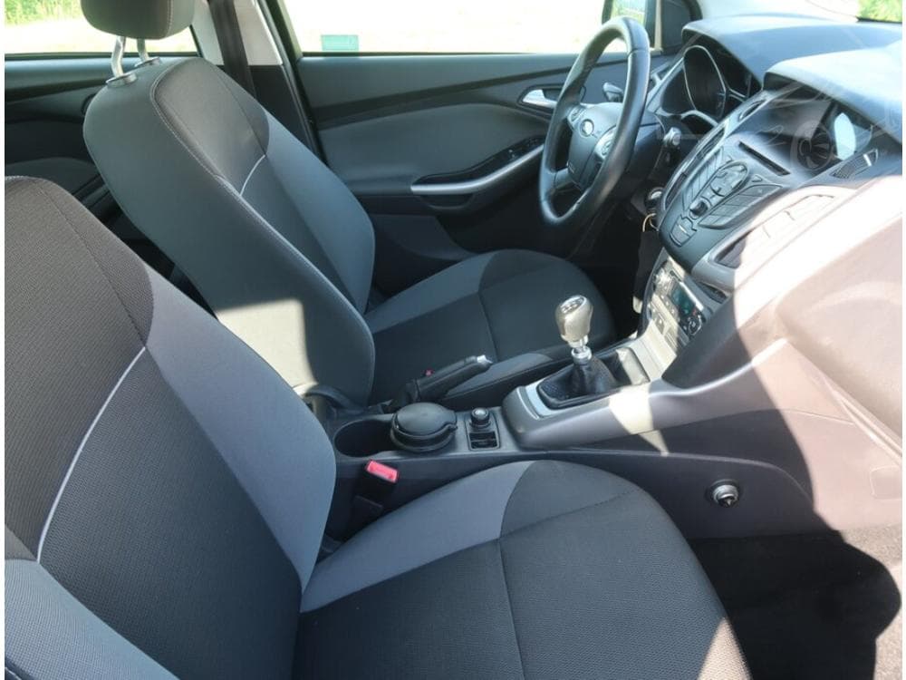 2011 Ford FOCUS - 9