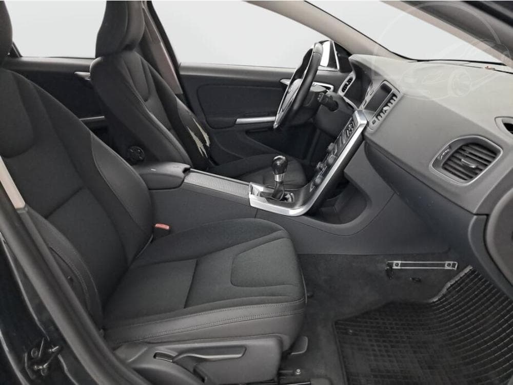 2012 Volvo V60 - 9