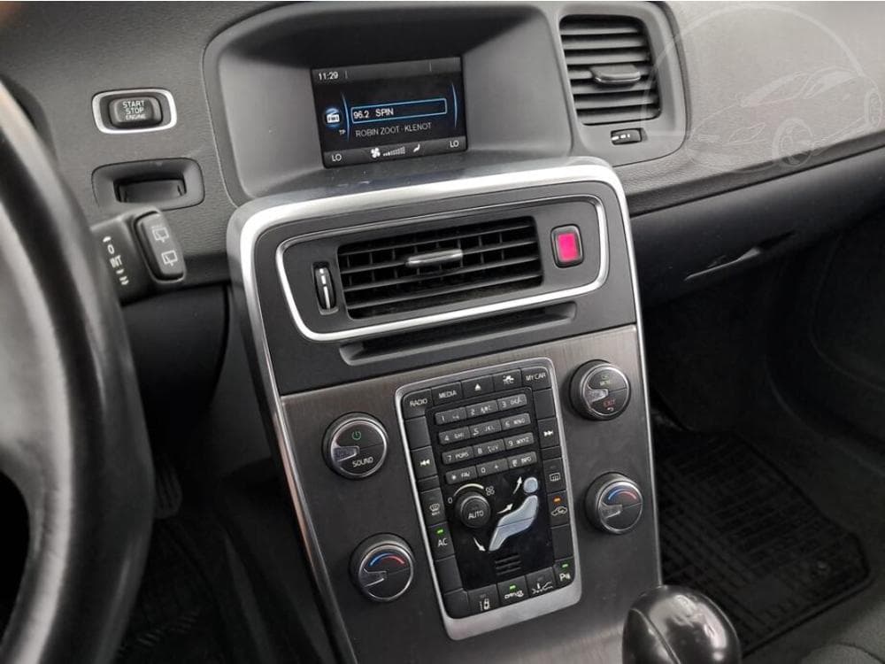 2012 Volvo V60 - 12