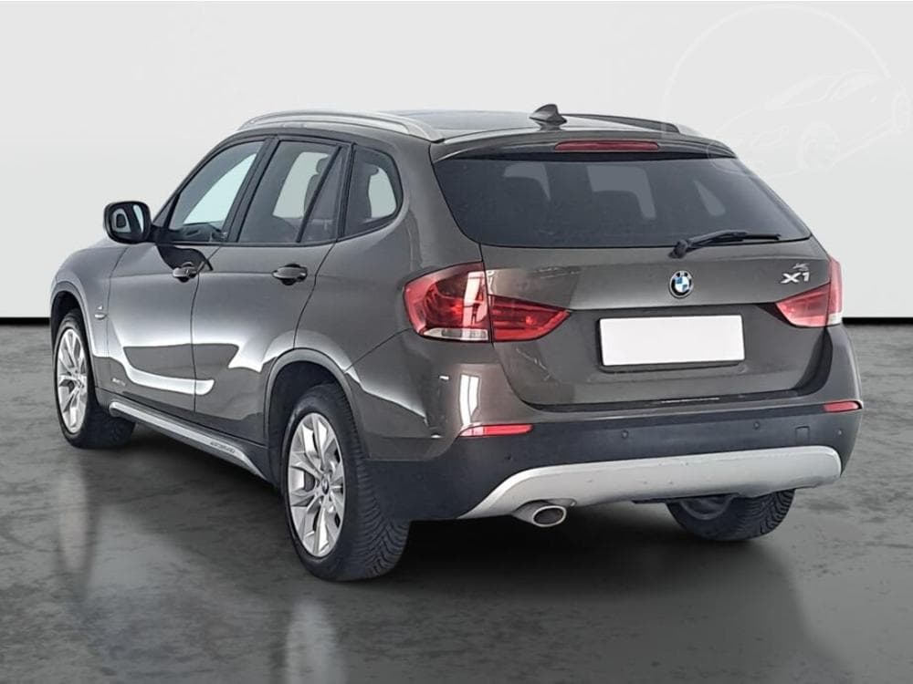 2010 BMW X1 - 4