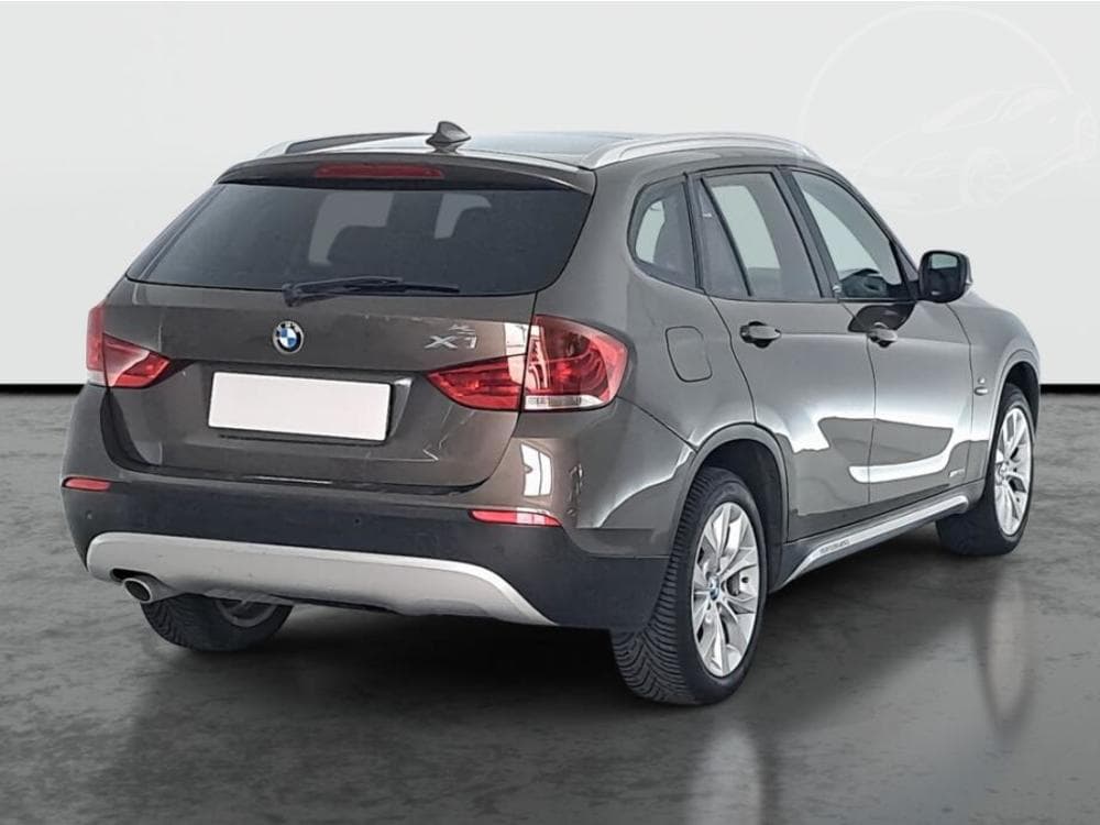 2010 BMW X1 - 5