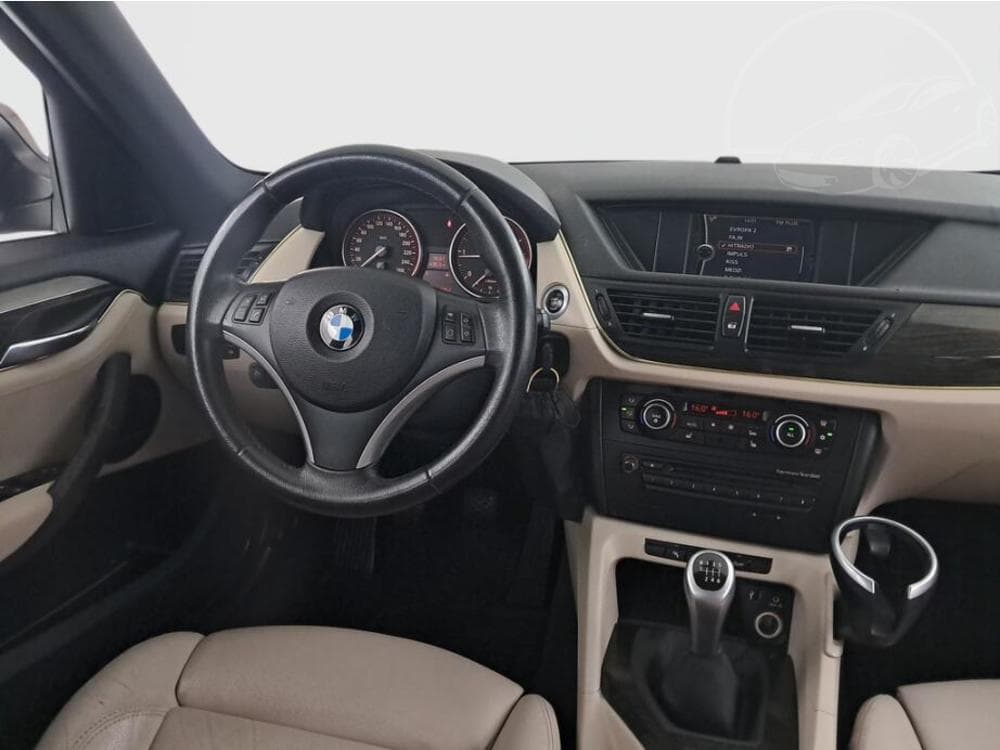 2010 BMW X1 - 7