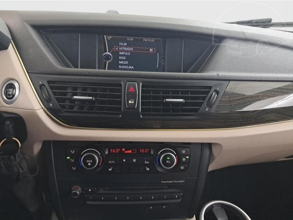 2010 BMW X1 - 12