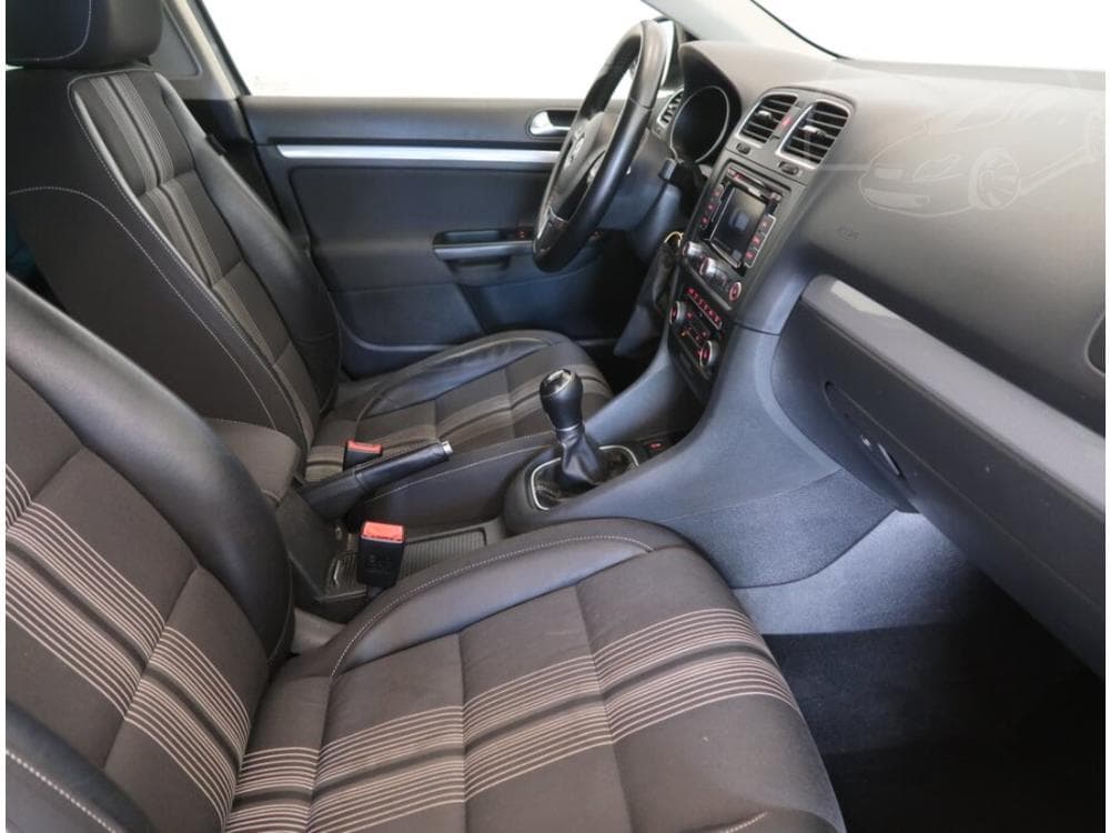 2012 Volkswagen GOLF - 9