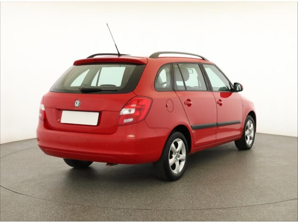 2010 Škoda FABIA - 5