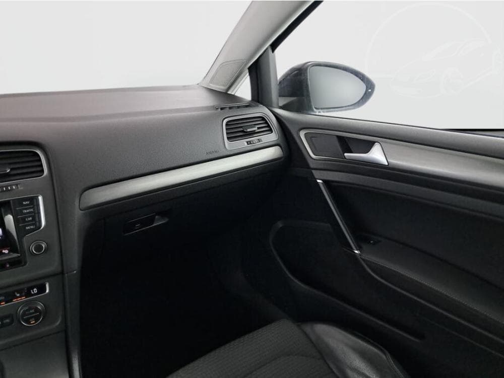 2013 Volkswagen GOLF - 8