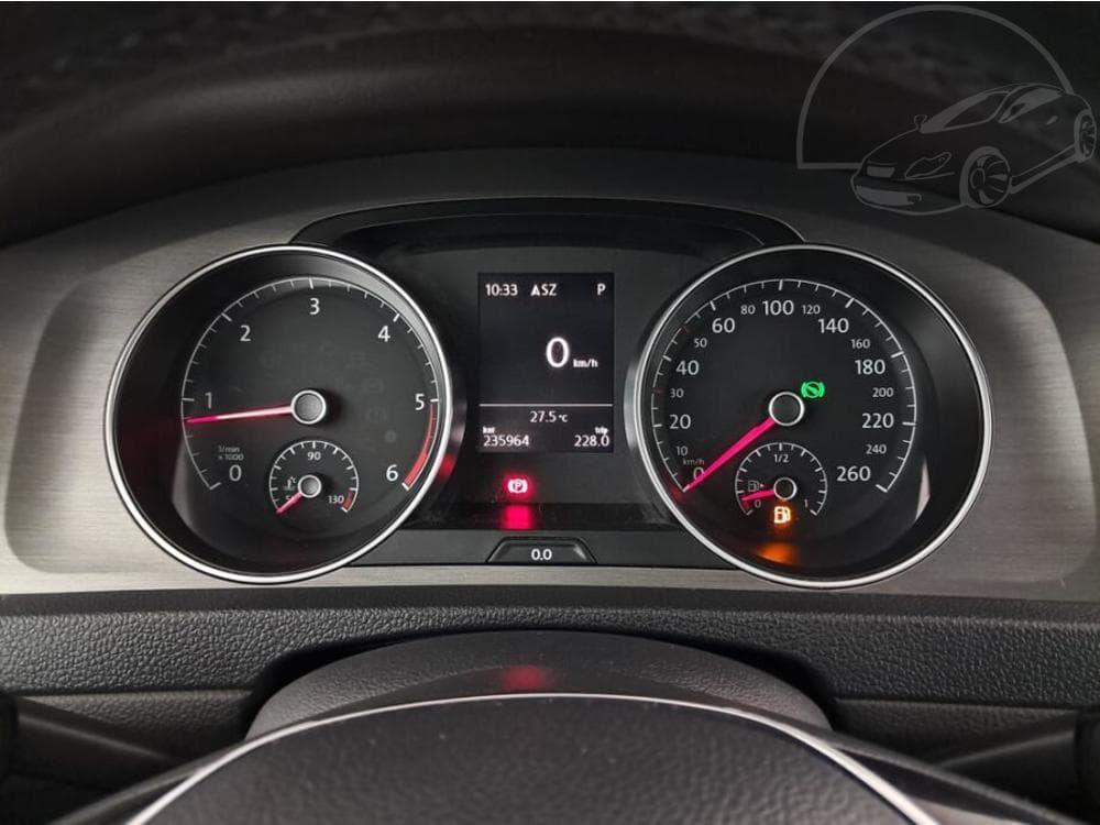2013 Volkswagen GOLF - 11