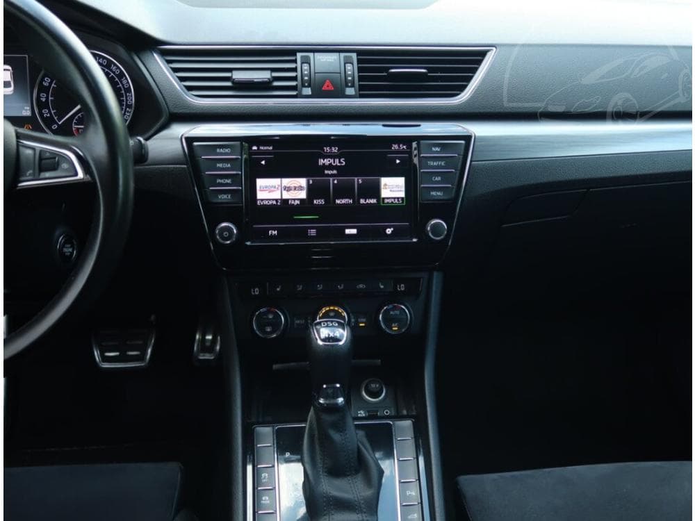 2017 Škoda SUPERB - 12