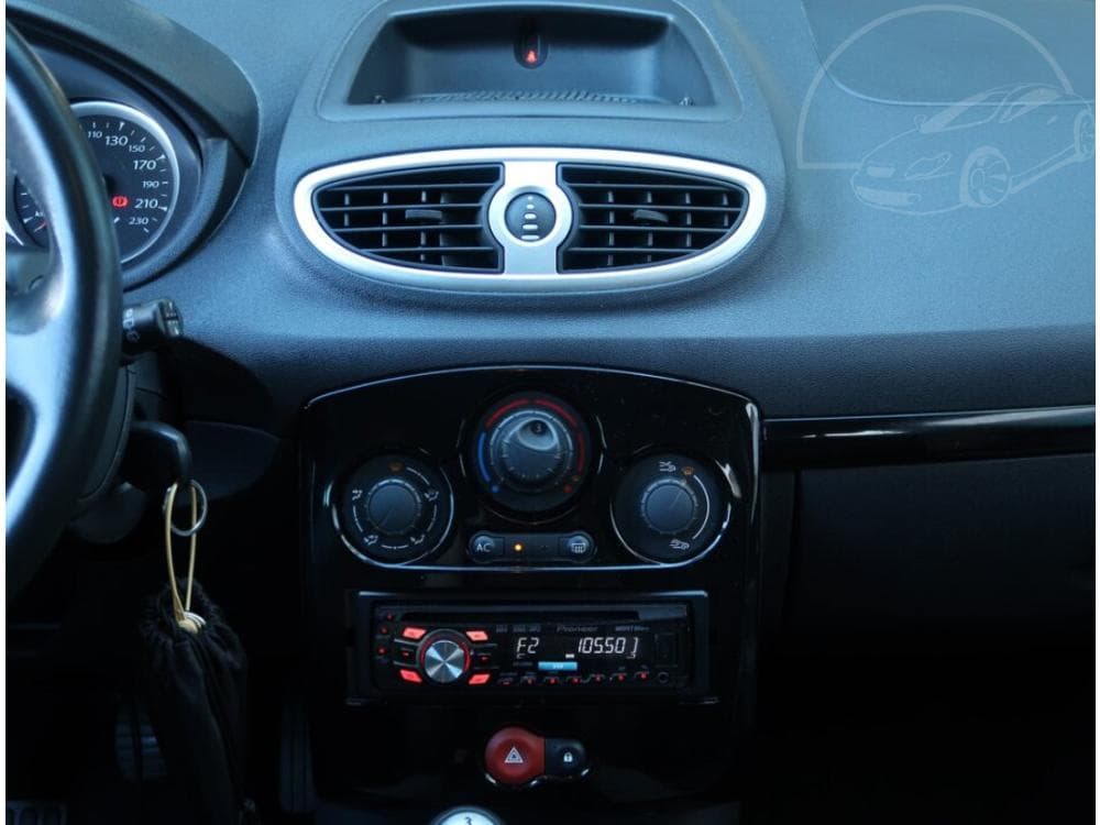 2011 Renault CLIO - 12