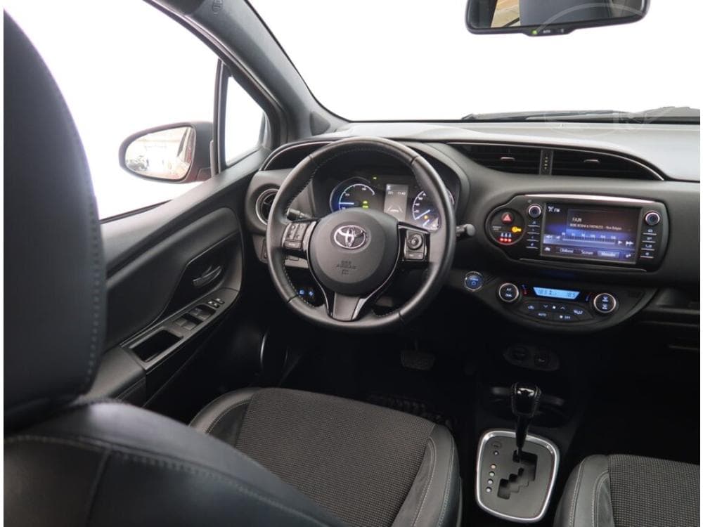 2017 Toyota YARIS - 7