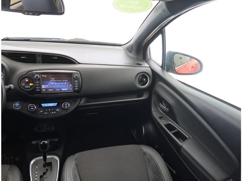 2017 Toyota YARIS - 8
