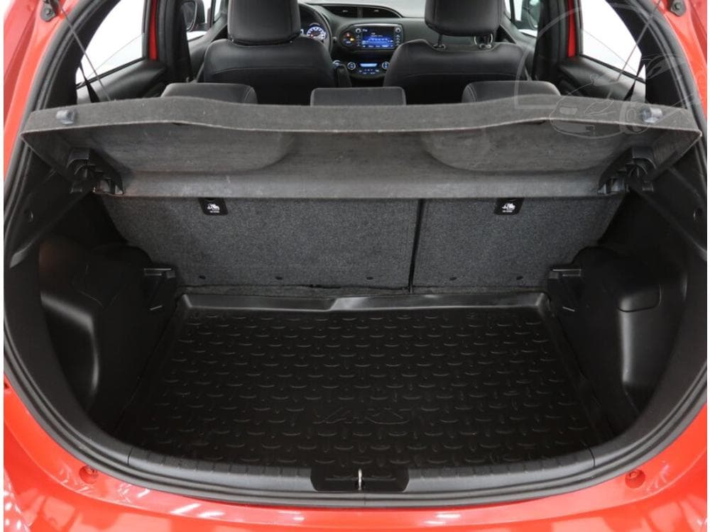 2017 Toyota YARIS - 14