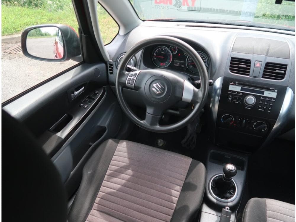 2010 Suzuki SX4 - 7