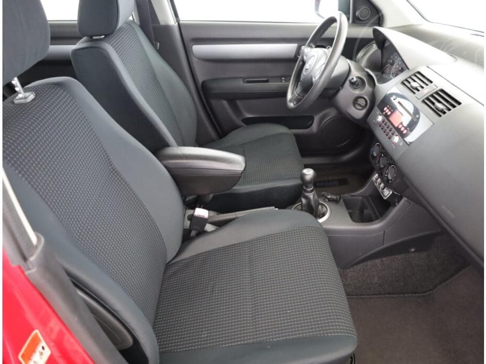 2005 Suzuki SWIFT - 7