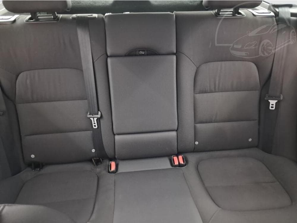 2011 Volvo V70 - 10