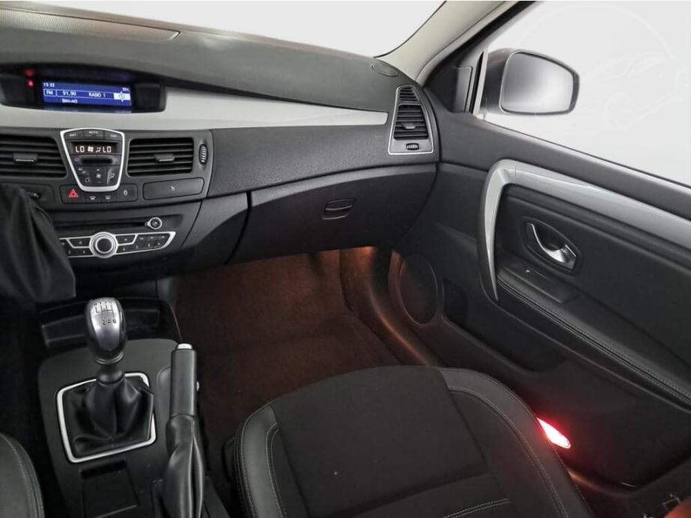 2012 Renault LAGUNA - 8