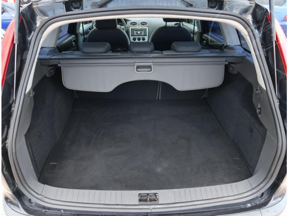 2006 Ford FOCUS - 13