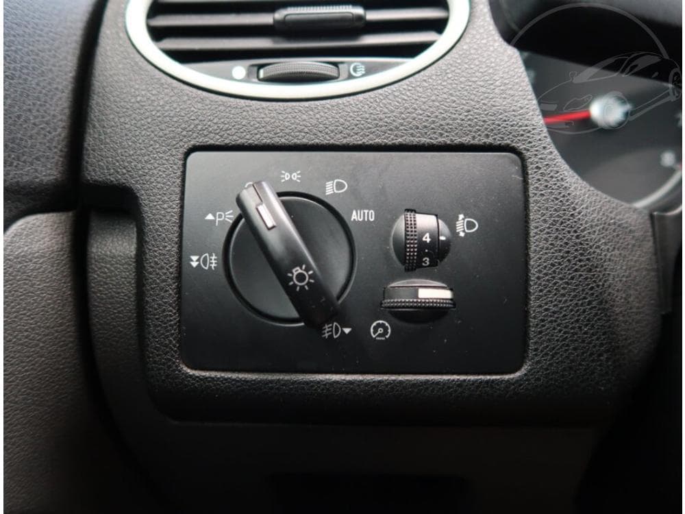 2006 Ford FOCUS - 15