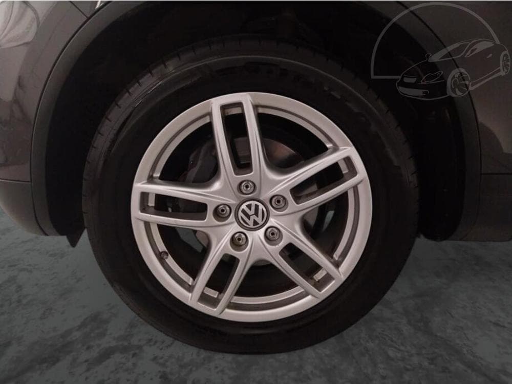 2012 Volkswagen TOUAREG - 14