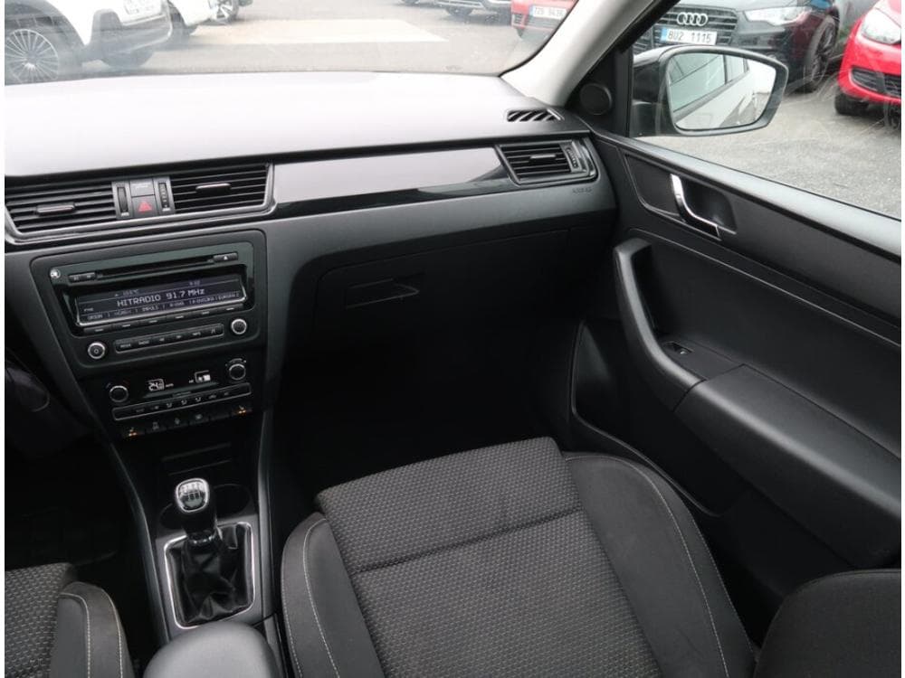 2014 Škoda RAPID - 8