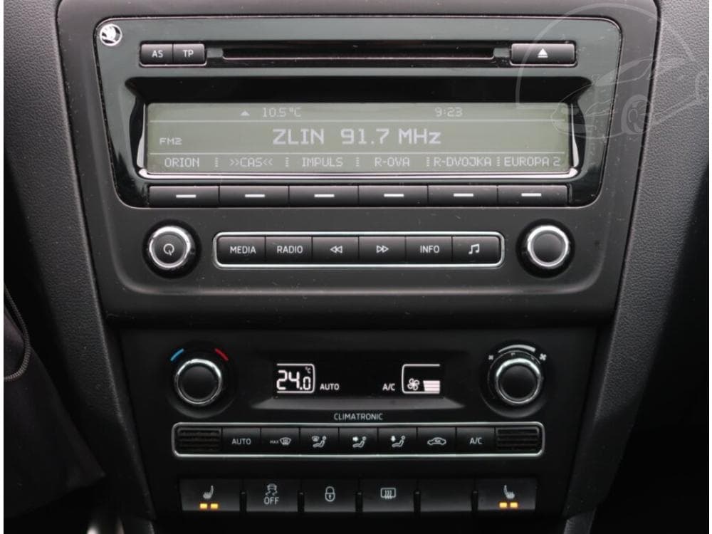 2014 Škoda RAPID - 12