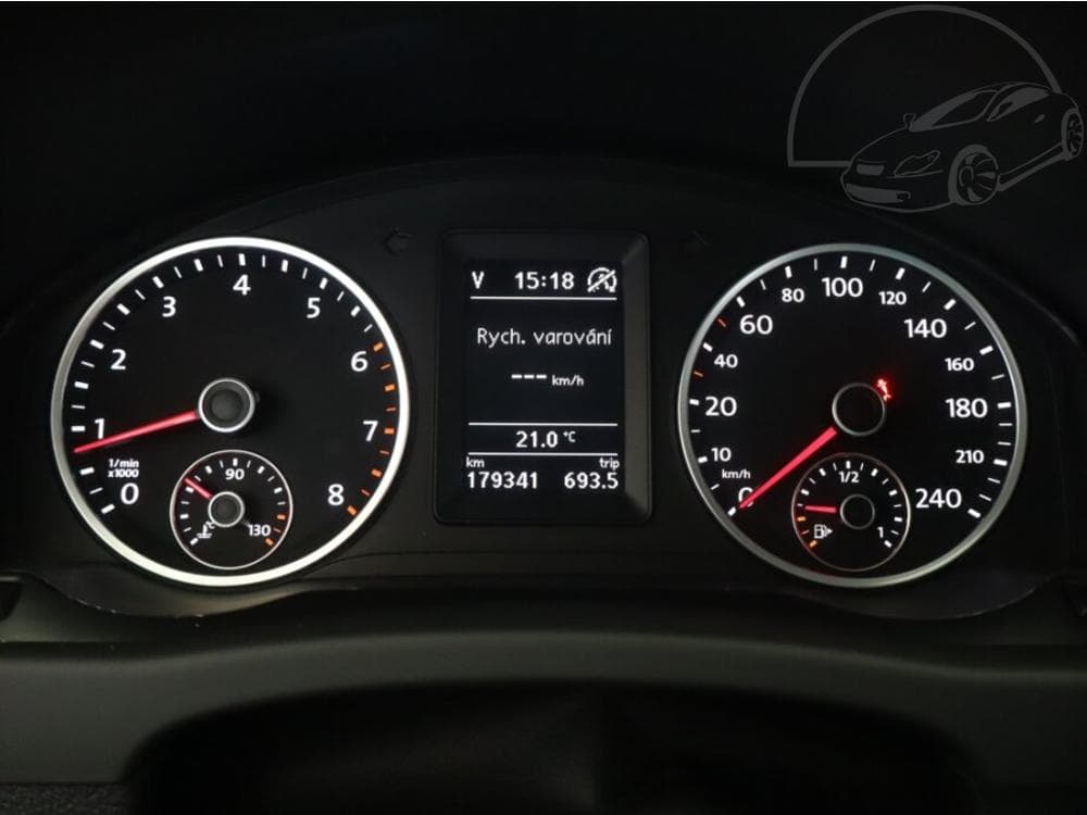 2010 Volkswagen TIGUAN - 8