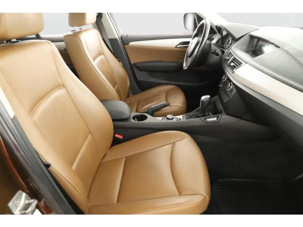 2010 BMW X1 - 6