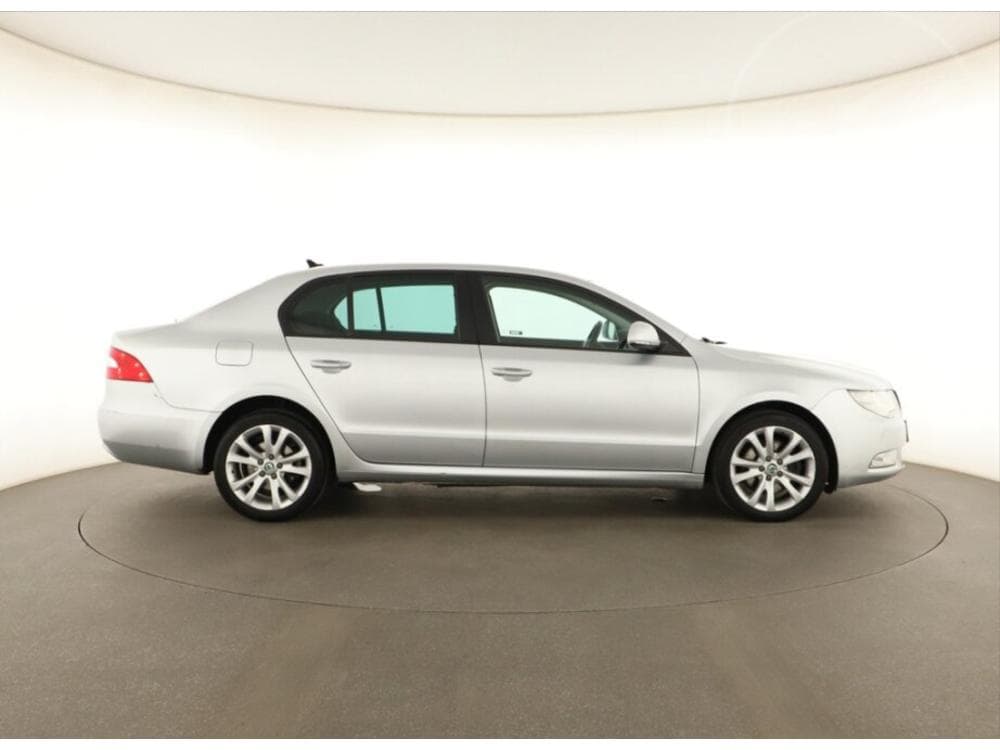 2013 Škoda SUPERB - 6